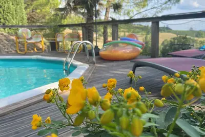Image de Gite La Colline des Lauriers, located near Bordeaux, Bergerac and Toulouse.