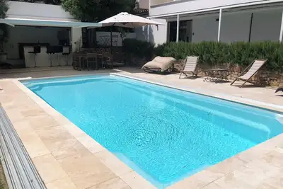 Image de Le Bastidon, chambre avec Sdb privative, piscine chauffée d’Avril à Octobre
