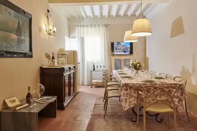 Image de Appartement en ville / village Ă Cortone avec 3 chambres Ă coucher, 6 couchages
