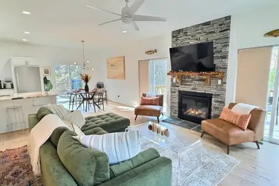 Image de On the New River-Pets welcome-Hot tub-Fire pit
