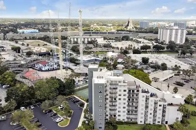 Image de Enclave Refurbished Condo: Just 2mi to Universal!