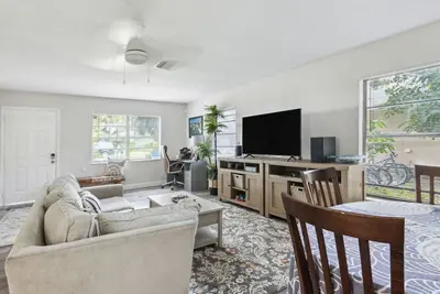 Wonderful 3bdr cottage, 5mins from beach