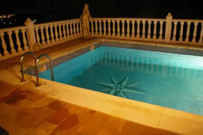 Image de Precioso Chalet con Piscina y Vista Impresionante