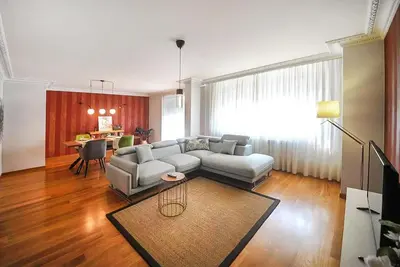 Image de Appartement confortable de 2 chambres Ă .