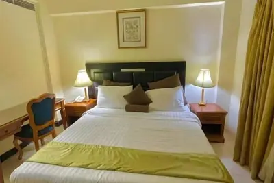Image de 2 Bedroom Apartment Near Grand Emirates Market