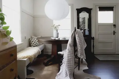 Image de Dreamy Mountain View Cottage + Creative Work Space