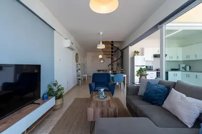 Image de Chloris 3- Bedroom Apartment W\/Terrace in Larnaca