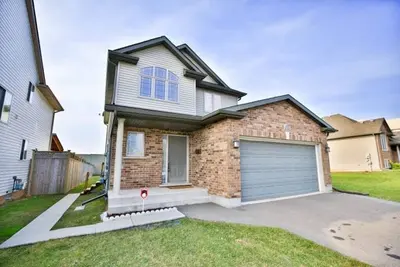 Image de Beautiful Fallsview Home