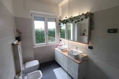 Image de Appartement de vacances Tirano, gare et services : la base pour la Valteline