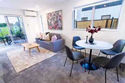 Image de 2 Bedrooms Overlooking Park - Exquisite Views