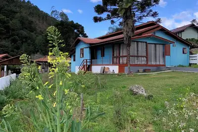 Image de Aconchegante Casa Serrana ao Lado da Igreja Matriz - ideal para famílias e pets