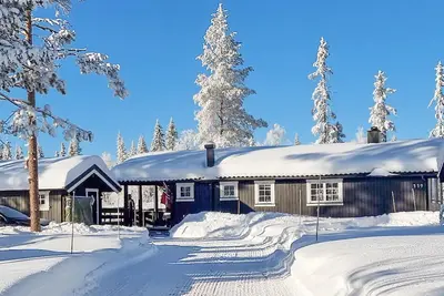 Image de Belle maison à østby avec sauna