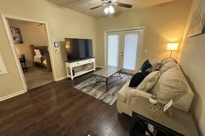 Image de Magnolia Hideaway: Relaxing 1bd\/1ba w\/ Gym, Pool, Bbq Grill