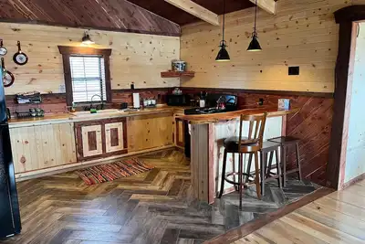 Image de Cozy cabin with mountain views on small family farm