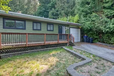 Image de Beautiful And Private Cottage Nestled Away In Upper West Sechelt (pet friendly)