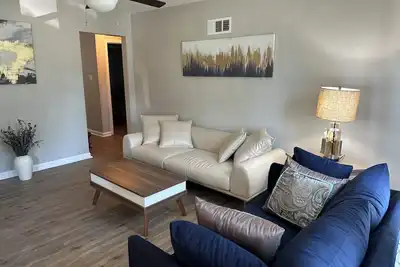 Image de Chic Central Retreat