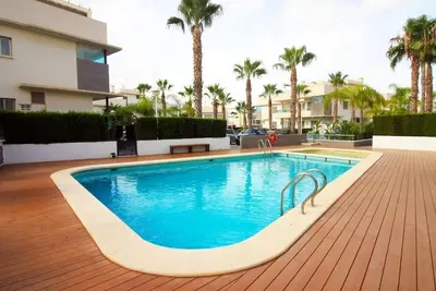 Image de 1 large self-contained bedroom apartment with double sofa bed, sleep 4 Quesada
