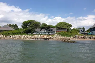 Image de Waterfront! Enjoy Fishing Cape Lookout & Shackleford Banks- Pet Friendly