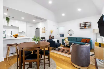 Image de Cottage w/Private Patio ~ Cozy & Pet Friendly
