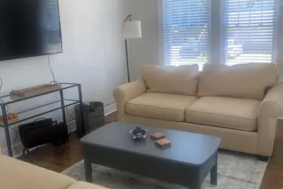 Image de Remodeled 16th Street Bungalow