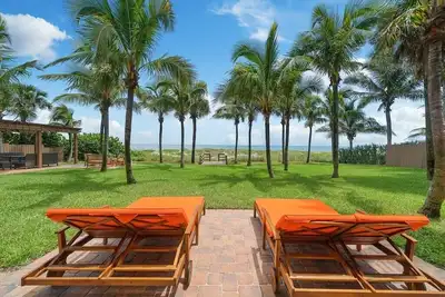 Image de Dream Beach Home Vacation - Direct Beach Access & Exquisite Waterfront Views