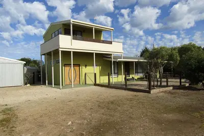 Image de Quandong Beach Shack - short walk to the beach! Off peak special! Free Wifi