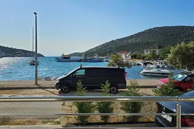 Image de Beachfront Beauty, Premium