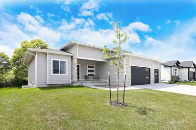 Image de The Cove Vacation Home - Contemporary Ranch Near Saylorville Lake in Polk City! \n