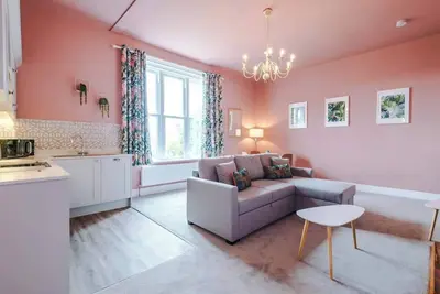 Image de Pink Palace - Central Apartment