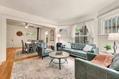 Image de Madison Manor Summary