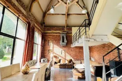 Image de Cottage in the estate of a secluded castle.