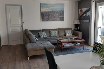 Image de Maison 3 chambres, salle de gym, jacuzzi et jardin