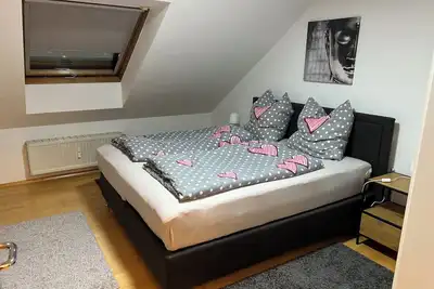 Image de GemĂĽtliche Dachgeschoss Wohnung