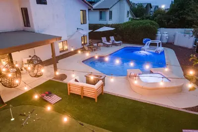 Image de Private Oasis: Heated Pool, Putting Green, Sleep 12