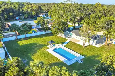 Image de Exclusive Resort-Style Villa – Luxury Pool Retreat, Sleep 26+ Guests