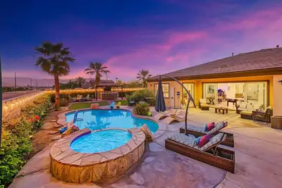 Image de At Colossus/ Game Room/ Pool/Spa/ Huge Lot