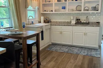 Image de Quaint Little Cottage\n