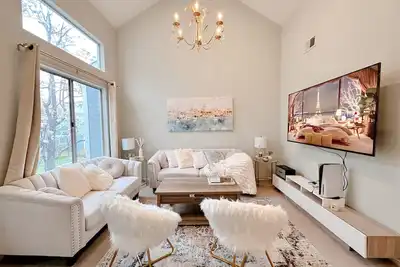 Image de Luxurious 2-bedrooms in Redwood + free parking