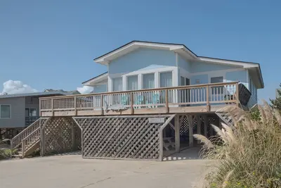 Image de South Nags Head Home with short walk to beach