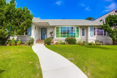Image de Opera House - 3 Bedroom 2 Bath home with private back garden
