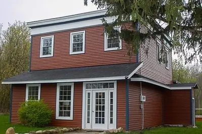 Image de Quiet Farmhouse, near Alfred University and the Finger Lakes.
