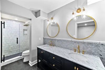 Image de Remodeled getaway w/ game room -. 5miles from Dowdy-Ficklin Stadium