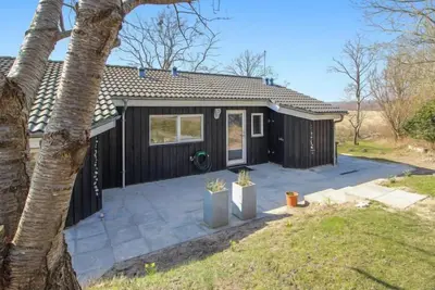 Image de \"Lilla\" - 120m from the sea by Interhome