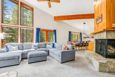 Image de Three Sisters Hideaway | House in Black Butte Ranch with shared amenities