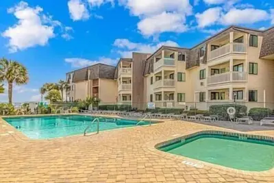 Image de Oceanview 2br Condo w/ Pools & Grill!