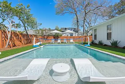 Image de Heated Pool, Game Room, Putting Green in Jax Beach