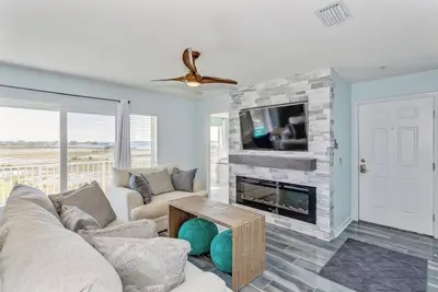 Image de Upscale 3 Bedroom, 2 Bath Sound View Condo on beautiful Navarre Beach!