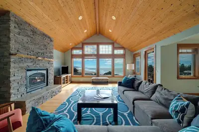 Image de View House-Breathtaking Ocean views, 2 master suites, 3. 5 baths.