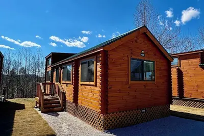 Image de Walking Distance to Lakes James with Resort Amenities