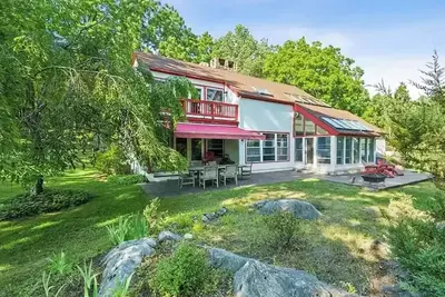 Image de Warwick valley wineries, breweries, Legoland, hiking\/skiing - kid friendly